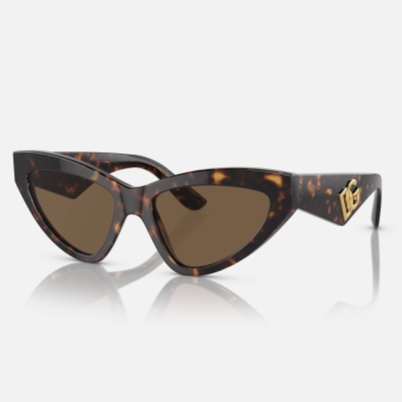 Excluded Dolce & Gabbana Sunglasses, New 275 - Picture 4 of 9